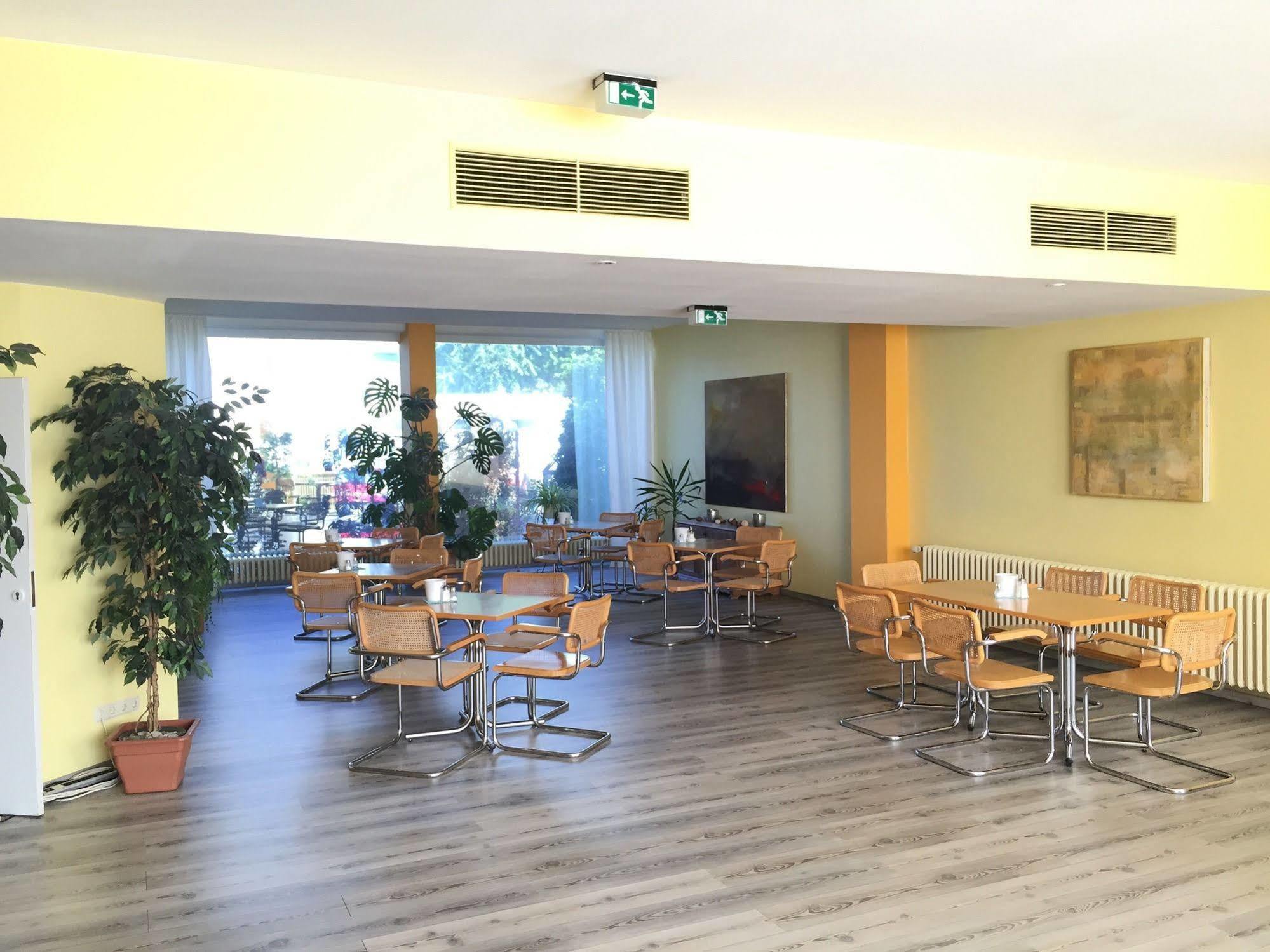 Terminal Hotel Koeln Exteriér fotografie